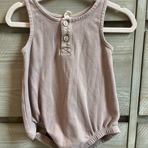 Sleeveless Buttoned Baby Romper